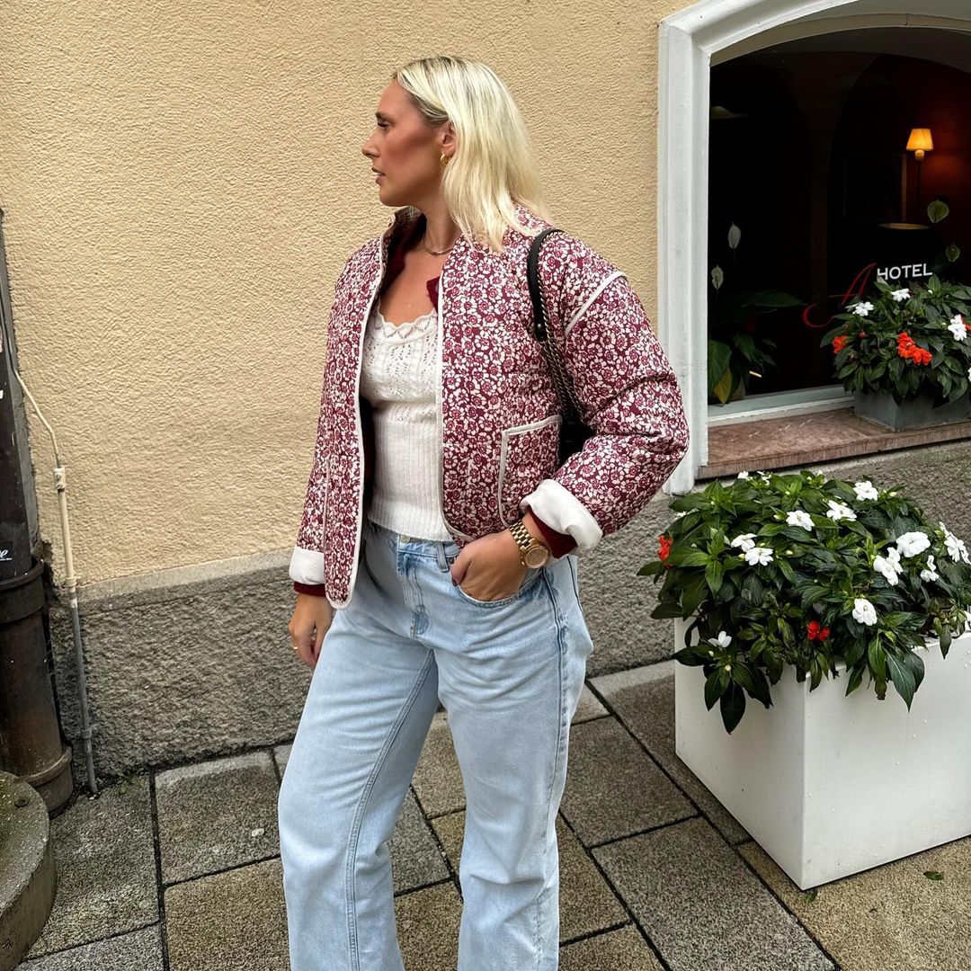 Kurtka Pikowana w Kwiatowy Wzór | Lekka i Stylowa | Luźny Krój