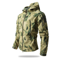 Kurtka Męska Taktyczna Softshell w Moro z Kapturem | Wodoodporna Kurtka Outdoor