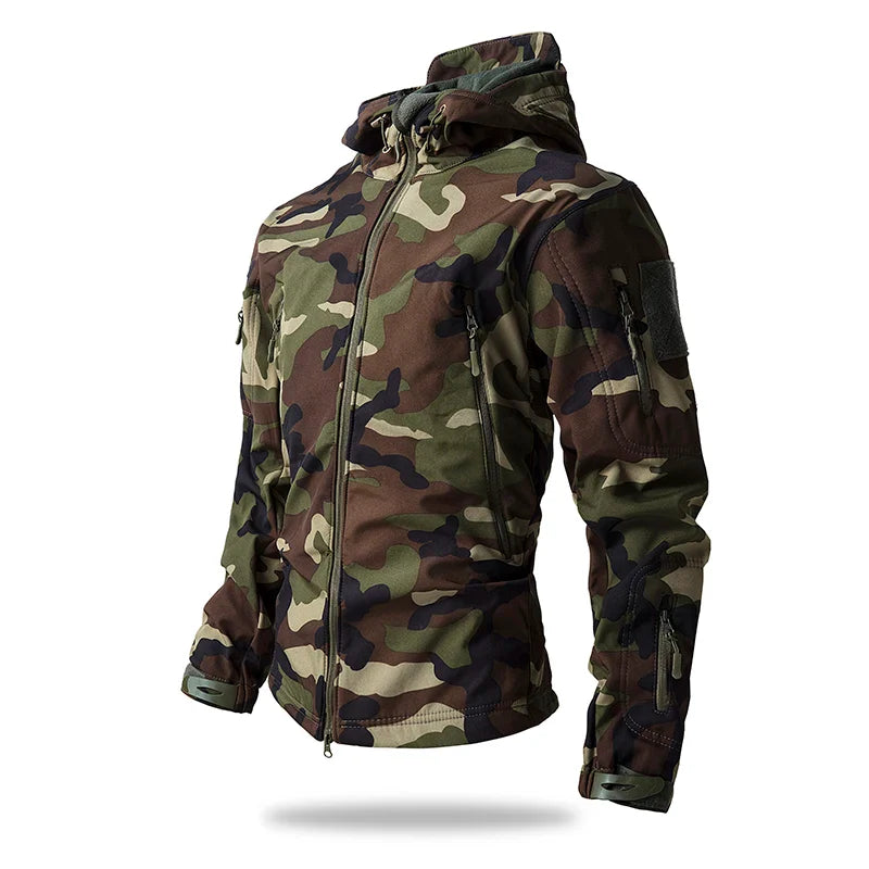 Kurtka Męska Taktyczna Softshell w Moro z Kapturem | Wodoodporna Kurtka Outdoor