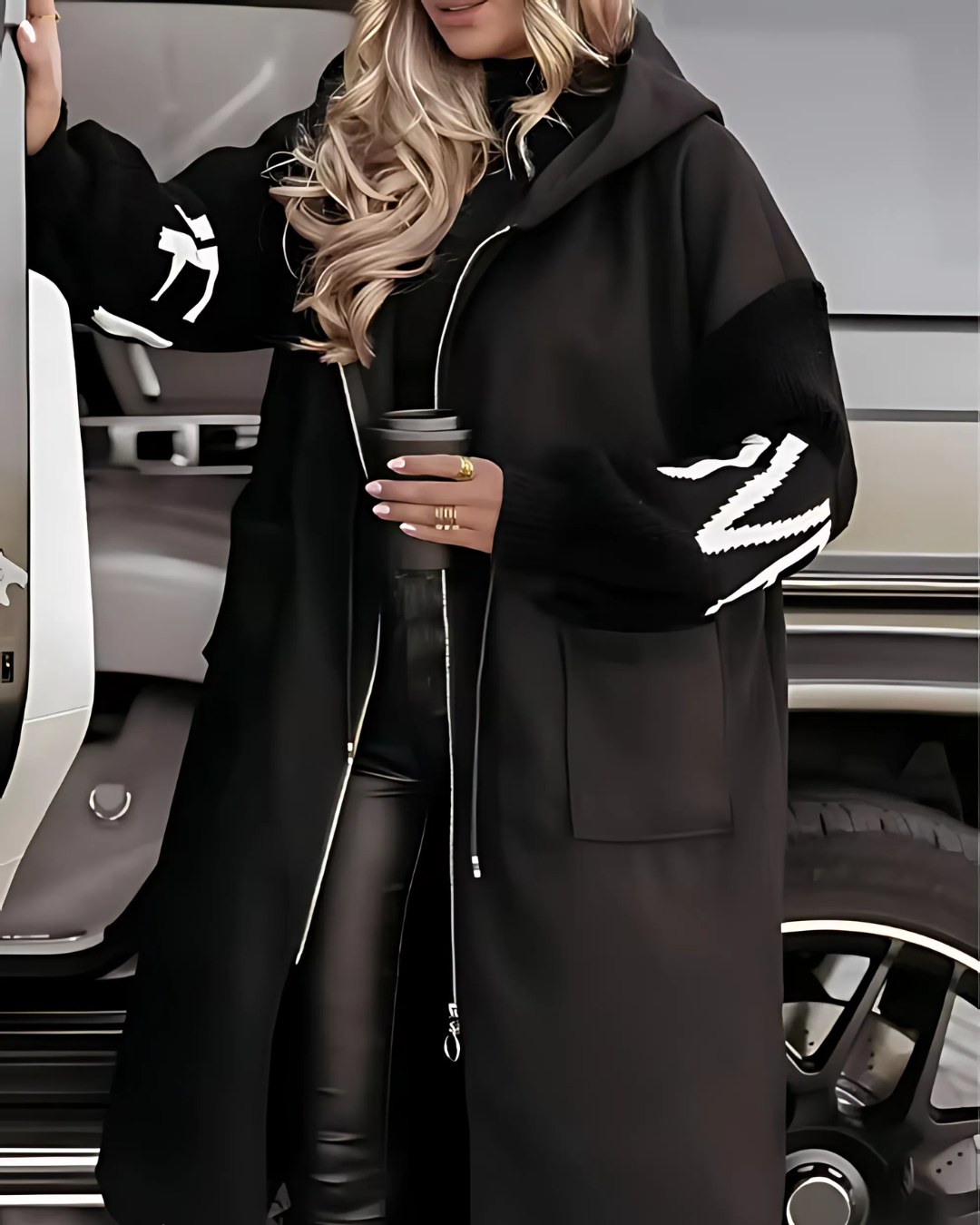 Płaszcz Damski z Kapturem i Wiązaniem w Talii | Zimowa Kurtka Damska z Kapturem