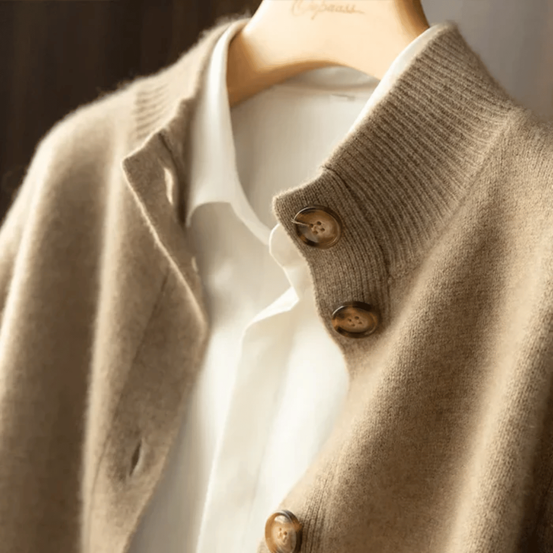 Stylowy Kardigan Damski | Miękka Warstwa na Zimę | Elegancki Golf z Guzikami