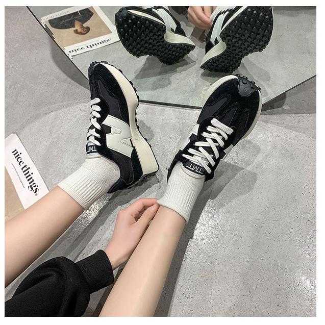 Damskie Sneakersy w Sportowym i Casualowym Stylu | Wygodne Buty na Co Dzień