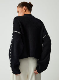 Damski Sweter z Golfem o Oversize’owym Kroju | Klasyczny Sweter Damski