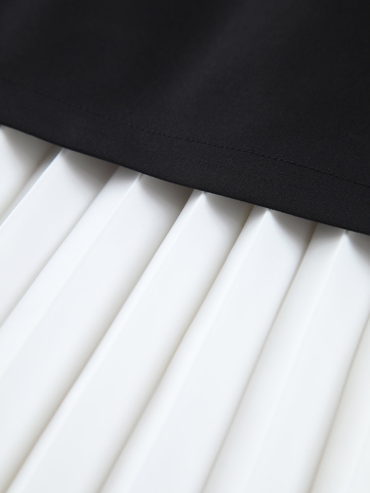 Damska Spódnica Midi z Plisowaniem i Wysokim Stanem | Elegancka Spódnica Damska