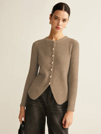 Damski Kardigan z Guzikami w Dopasowanym Kroju | Elegancki Sweter Damski