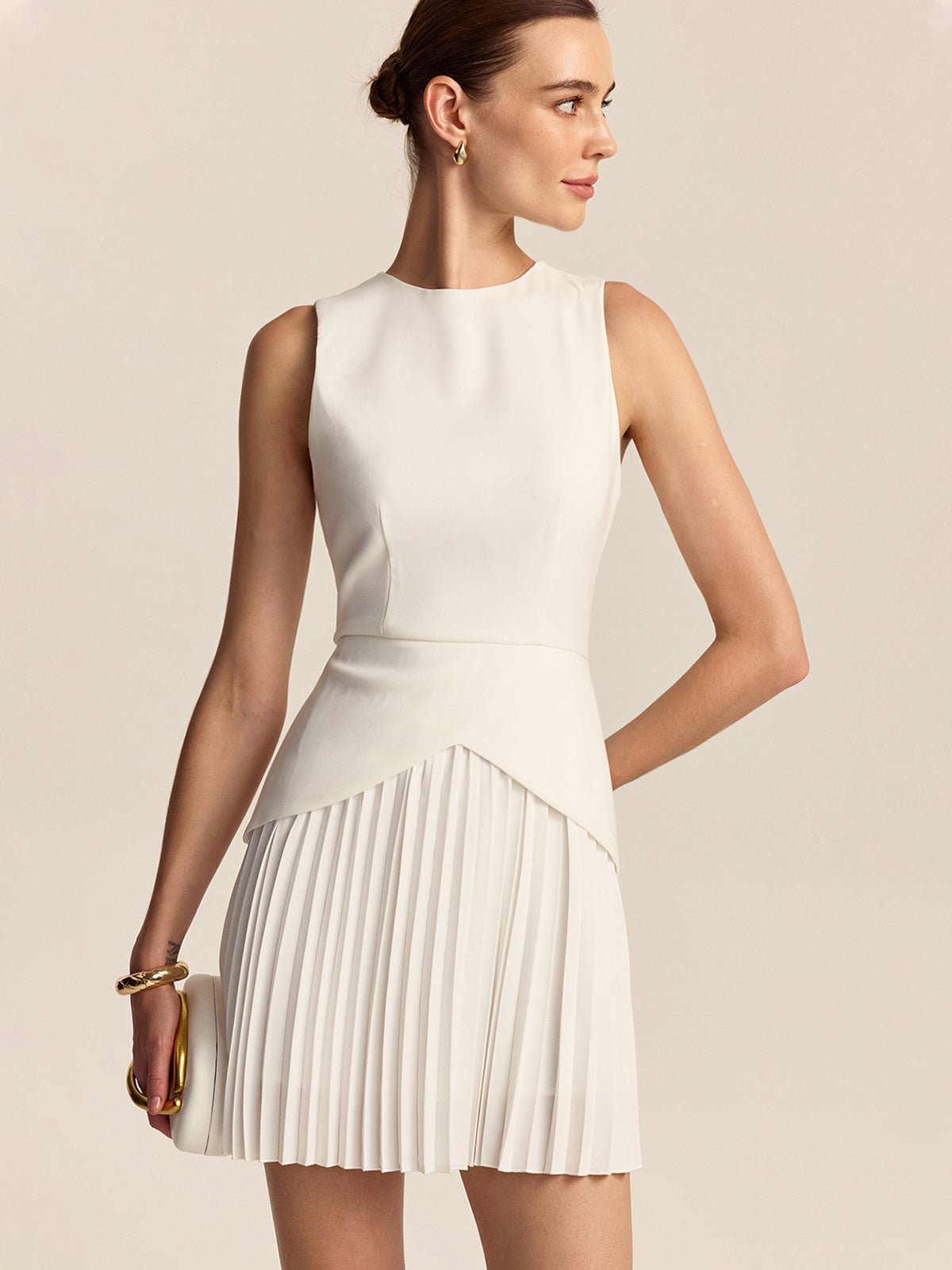 Damska Sukienka Mini z Plisowanym Dołem | Elegancka Sukienka Damska