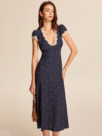 Damska Sukienka Maxi w Kropki z Koronkowym Wykończeniem | Elegancka Sukienka Damska