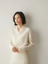 Sweter Damski Kopertowy o Eleganckim Kroju | Klasyczny Sweter Damski