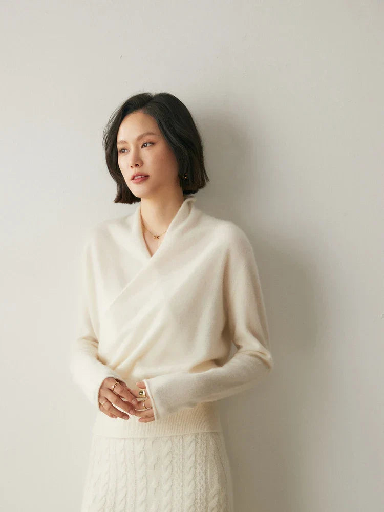 Sweter Damski Kopertowy o Eleganckim Kroju | Klasyczny Sweter Damski