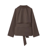 Płaszcz damski typu trencz z paskami i klapami | Świetny płaszcz przejściowy damski