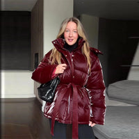 Zimowa kurtka damska z paskami i odpinanym dekoltem | Ciepła kurtka zimowa damska 