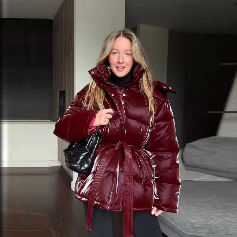 Zimowa kurtka damska z paskami i odpinanym dekoltem | Ciepła kurtka zimowa damska 