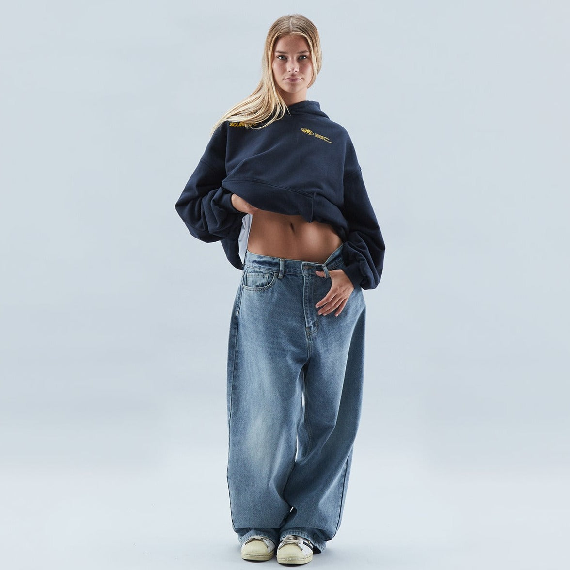 Damska Bluza z Kapturem | Luźny Krój | Zimowy Styl