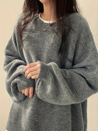 Sweter Damski Oversize z Klasycznym Dekoltem | Luźny i Stylowy Sweter na Co Dzień