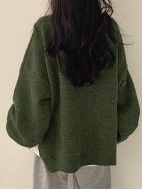 Sweter Damski Oversize z Klasycznym Dekoltem | Luźny i Stylowy Sweter na Co Dzień