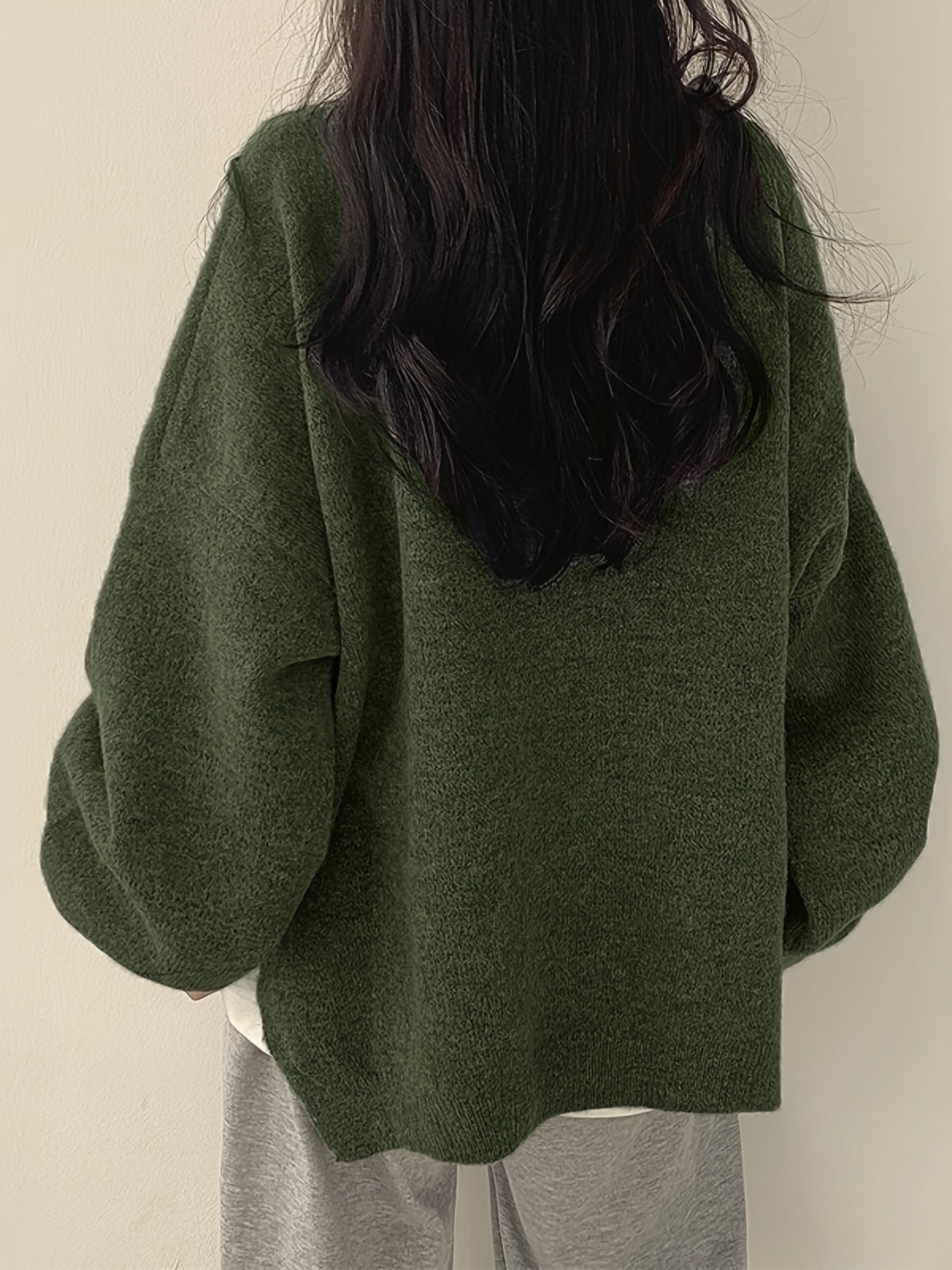 Sweter Damski Oversize z Klasycznym Dekoltem | Luźny i Stylowy Sweter na Co Dzień