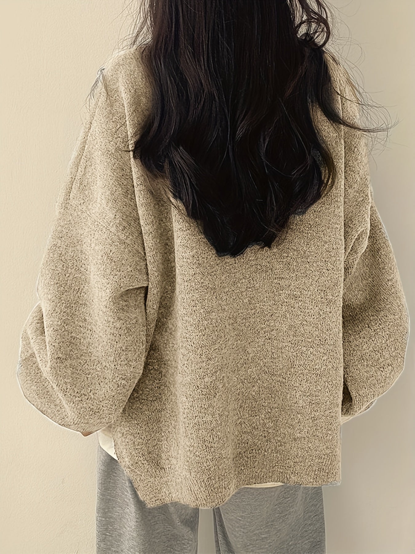 Sweter Damski Oversize z Klasycznym Dekoltem | Luźny i Stylowy Sweter na Co Dzień