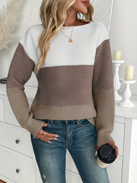Sweter Damski Colorblock z Dekoltem Łódką | Modny i Lekki Sweter na Co Dzień
