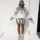 Damski Sweter Oversize z Niebieskim Wzorem | Luźny Krój | Modny i Wygodny