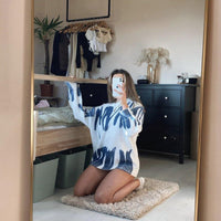 Damski Sweter Oversize z Niebieskim Wzorem | Luźny Krój | Modny i Wygodny