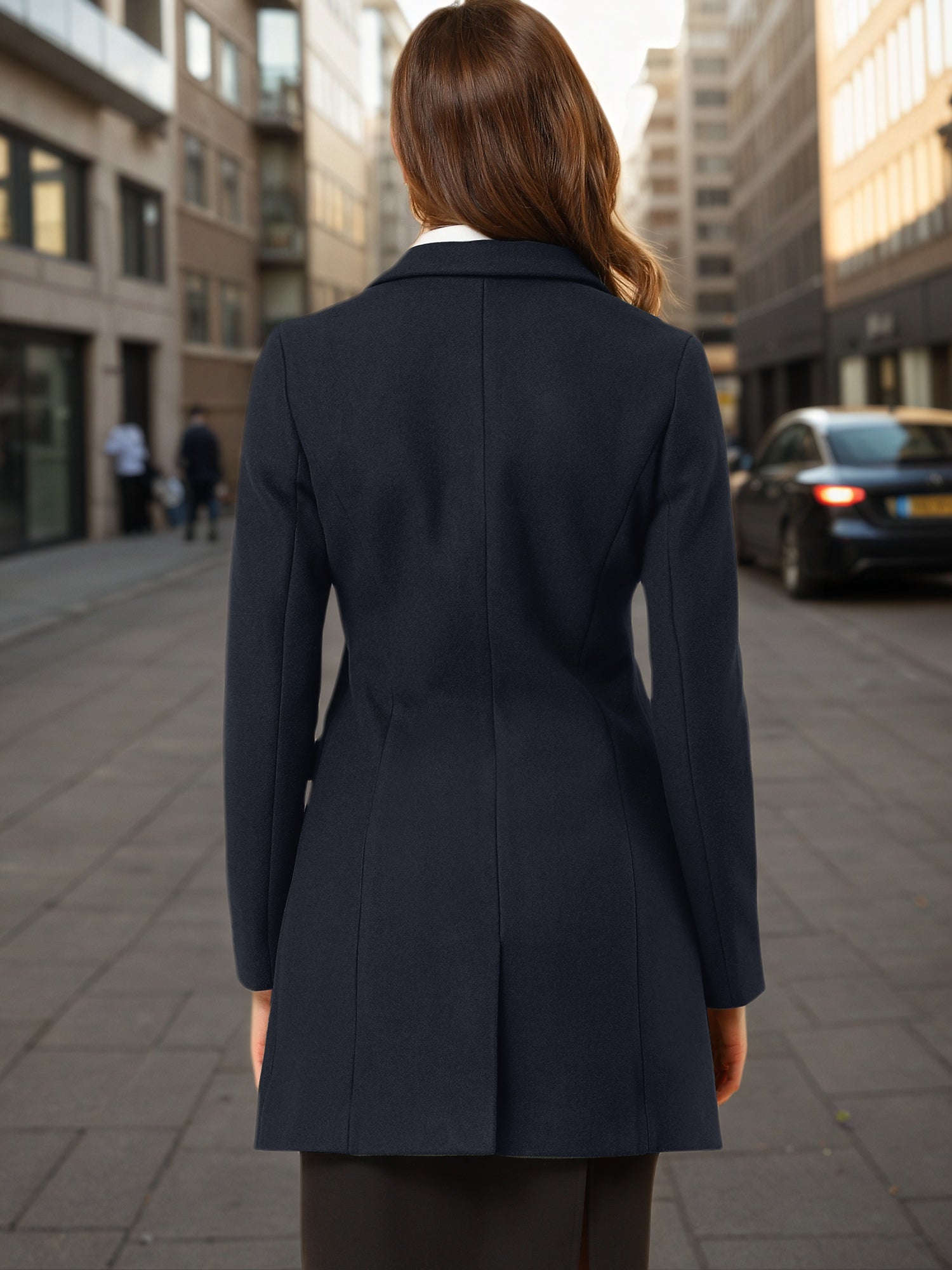 Płaszcz Damski Zimowy o Klasycznym Kroju | Elegancki Trencz Damski