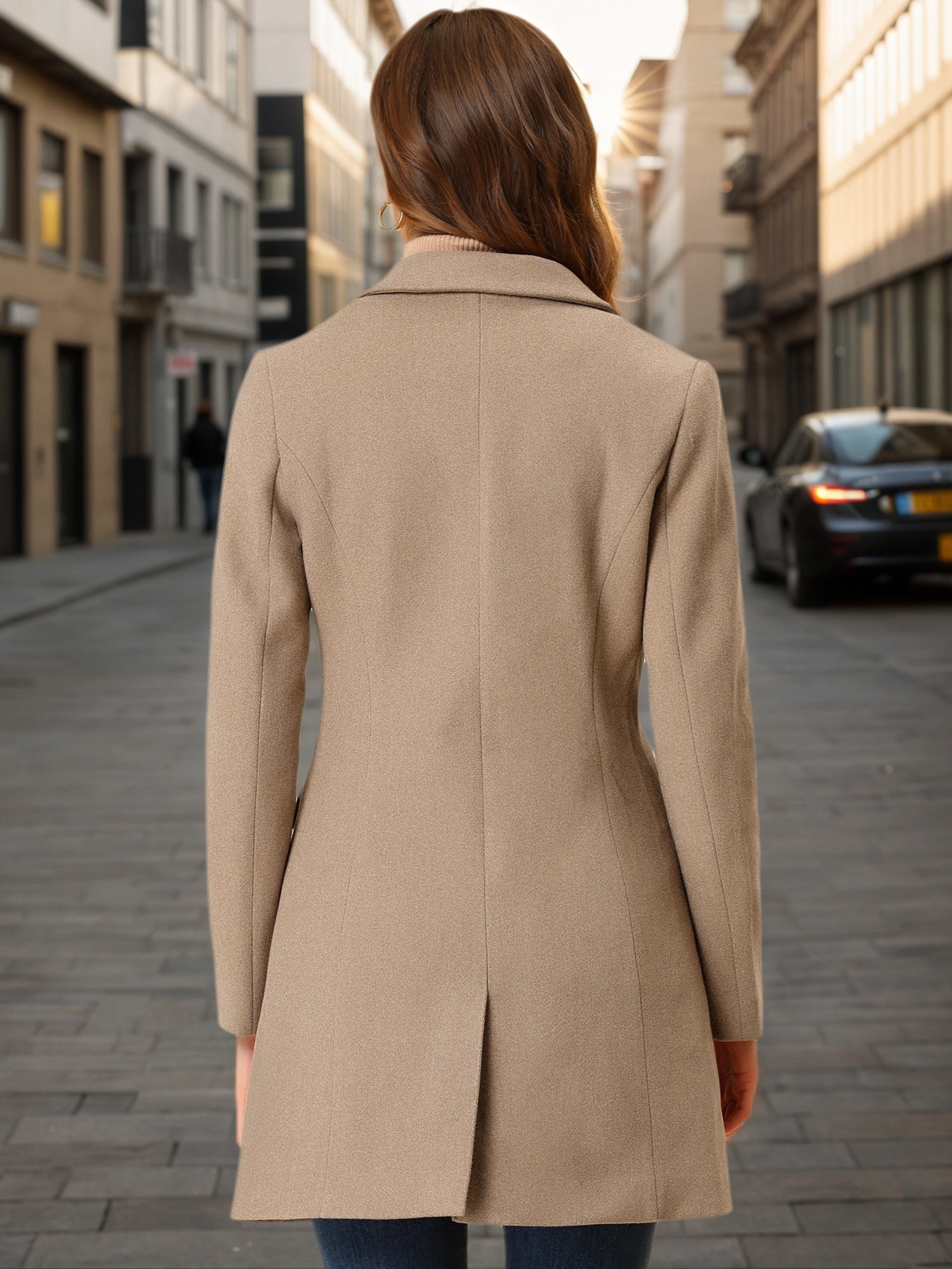 Płaszcz Damski Zimowy o Klasycznym Kroju | Elegancki Trencz Damski