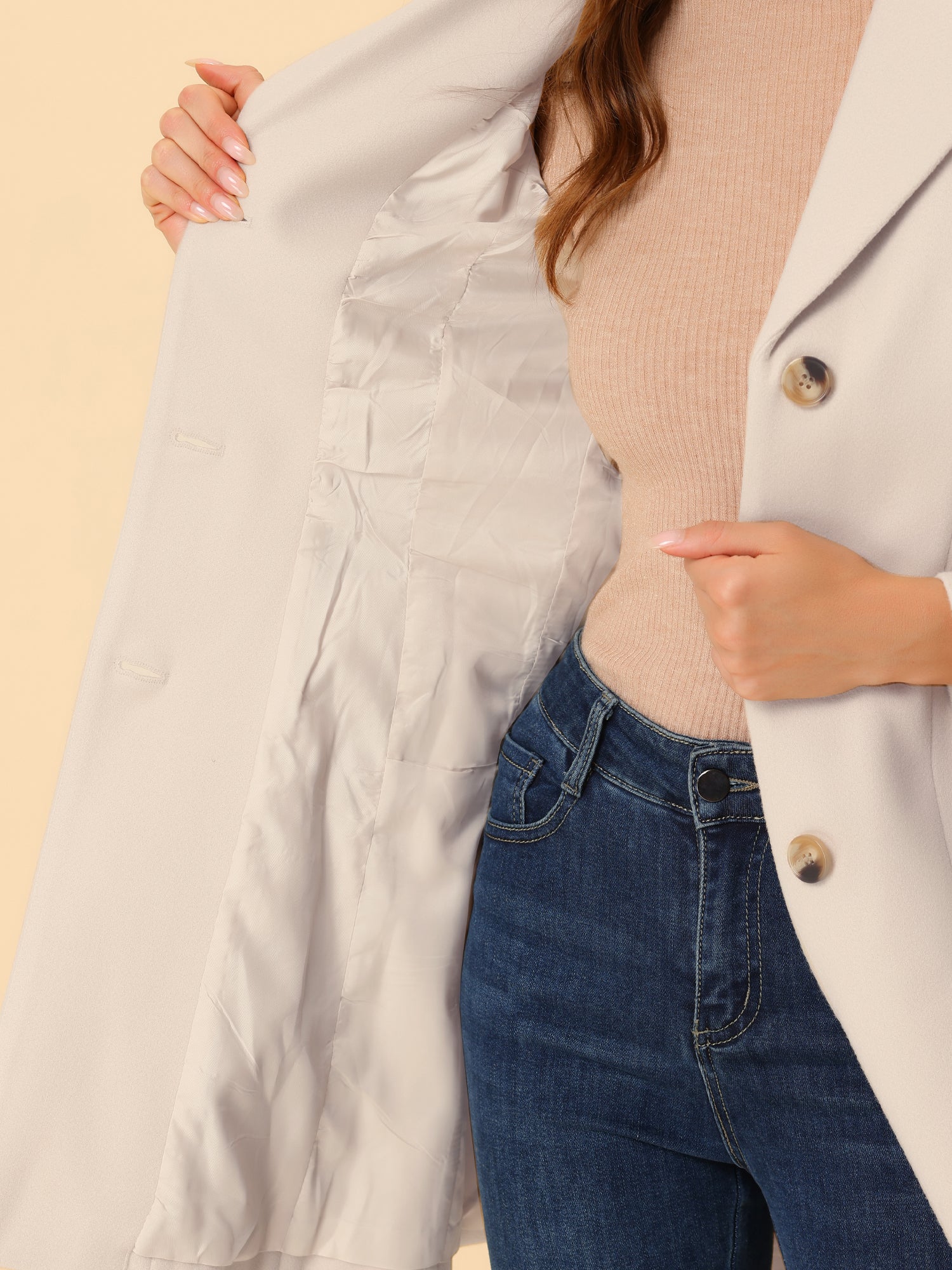 Płaszcz Damski Zimowy o Długim Kroju z Klapami | Elegancki Trencz Damski