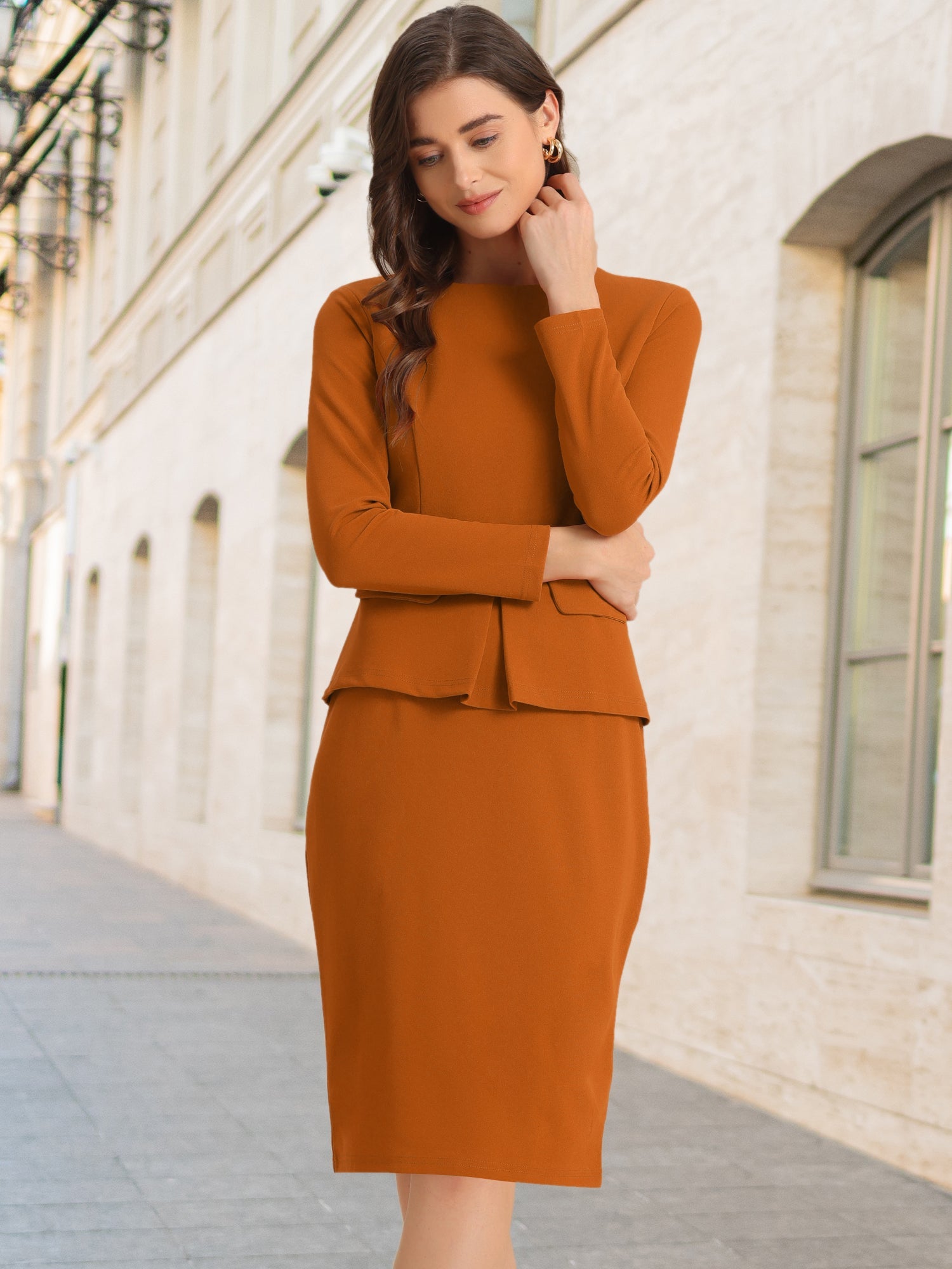 Elegancka Sukienka Ołówkowa z Baskinką | Sukienka Biuro–Elegancja