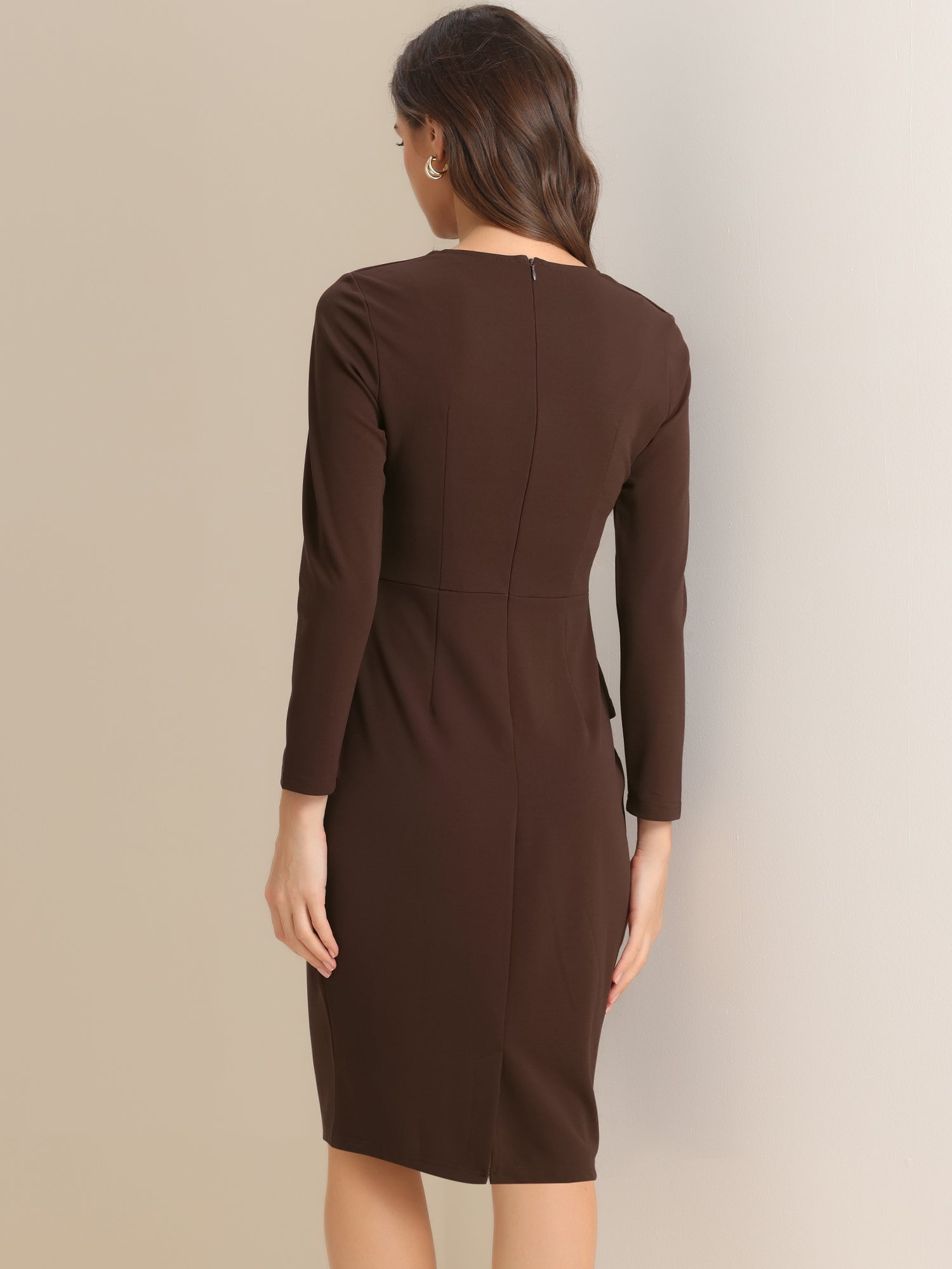 Elegancka Sukienka Ołówkowa z Baskinką | Sukienka Biuro–Elegancja